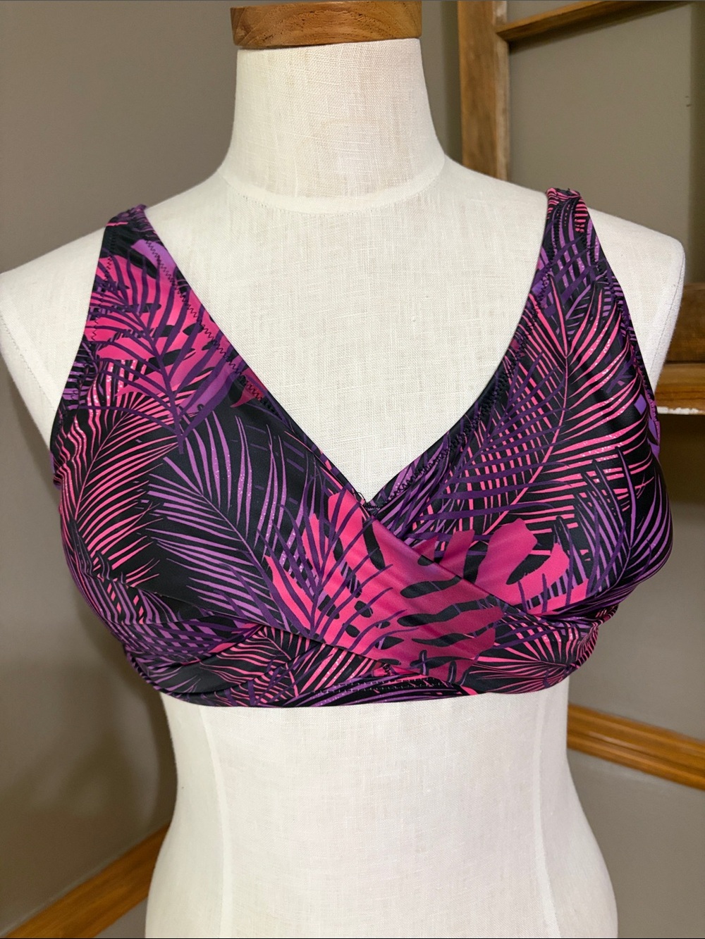 Aqua Eve pink, purple, & black Tropical print bikini top size medium